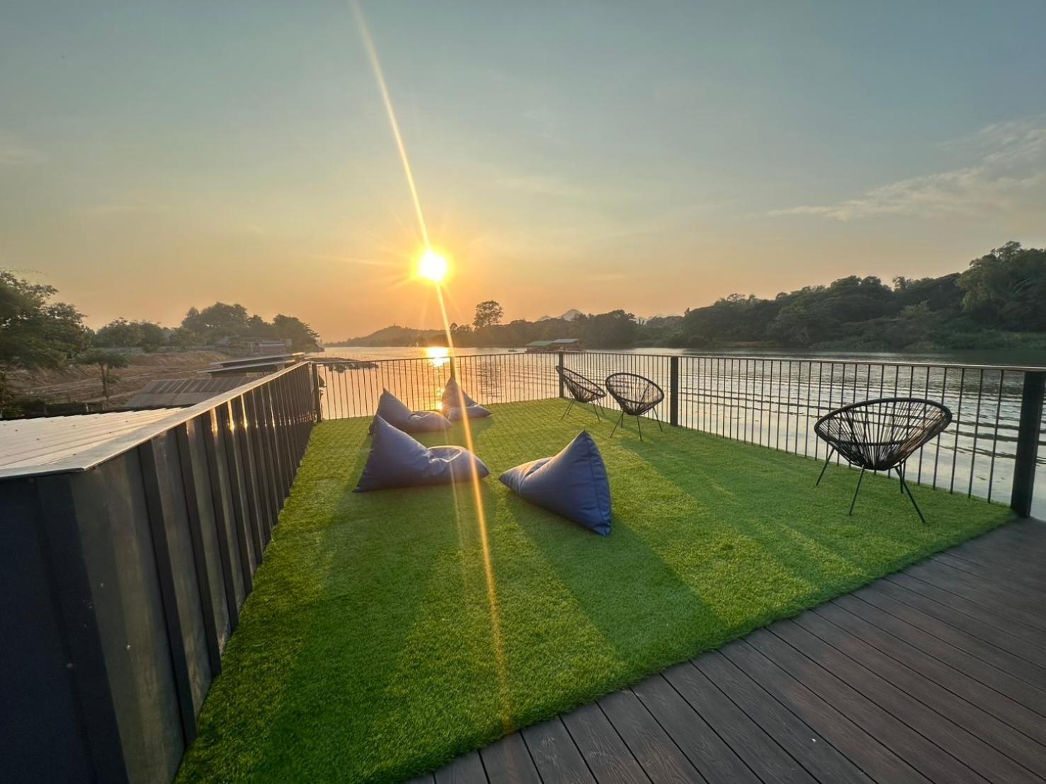 The Sky Garden Otel Ban Yang  Dış mekan fotoğraf
